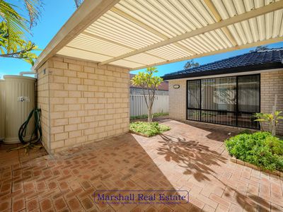 2 Roxburgh Cir, Kinross