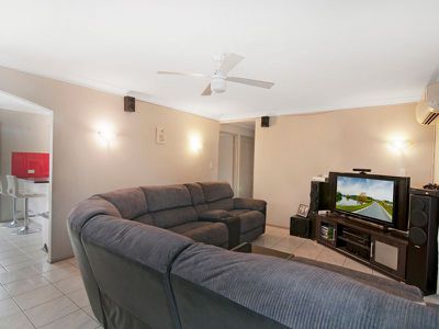 18 Willoughby Crescent, Springwood
