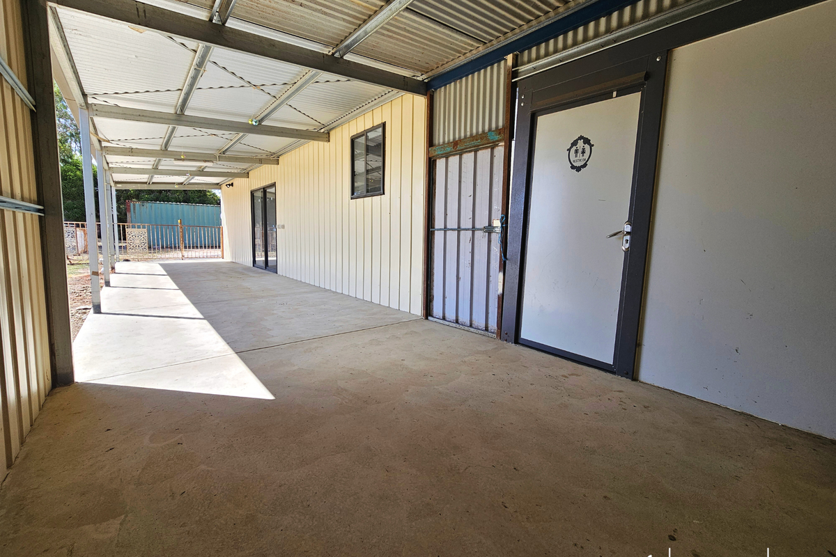 100 Stewart Road, Carag Carag