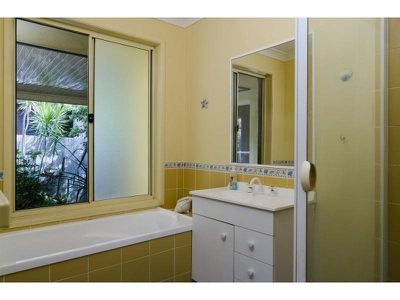 16 Burgess Drive, Tewantin