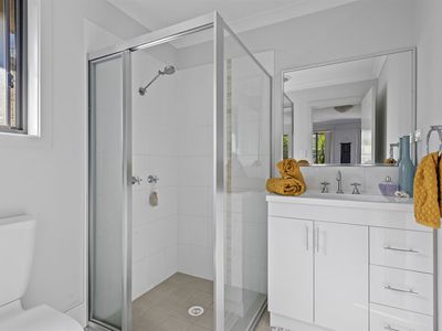 34 & 34A Gemini Way, Narrawallee