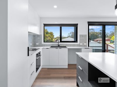 1 / 8 Brighton Place, Wynyard, Wynyard