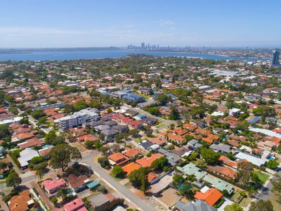 70 Tain Street, Ardross