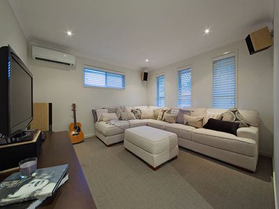 17 Higgs Circuit, Wynnum West
