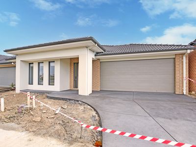 4 Bankside Dr, Botanic Ridge