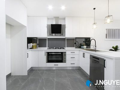 16A Avisford Street, Fairfield