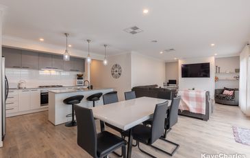 5 Leeson Street, Officer South