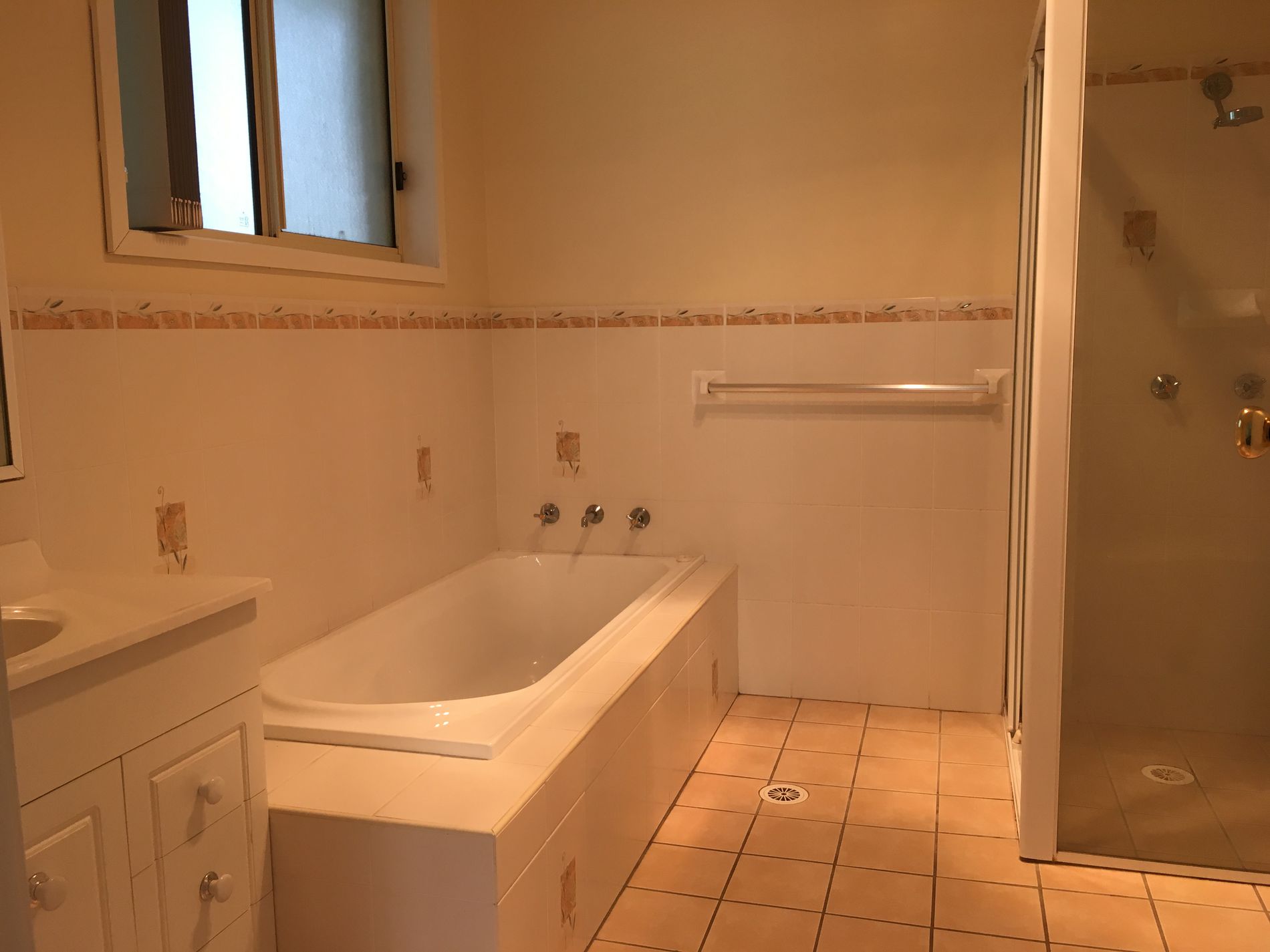 2 / 25 Edward Avenue, Kings Point