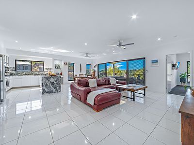 3 Scenic Ridge Drive, Cannonvale