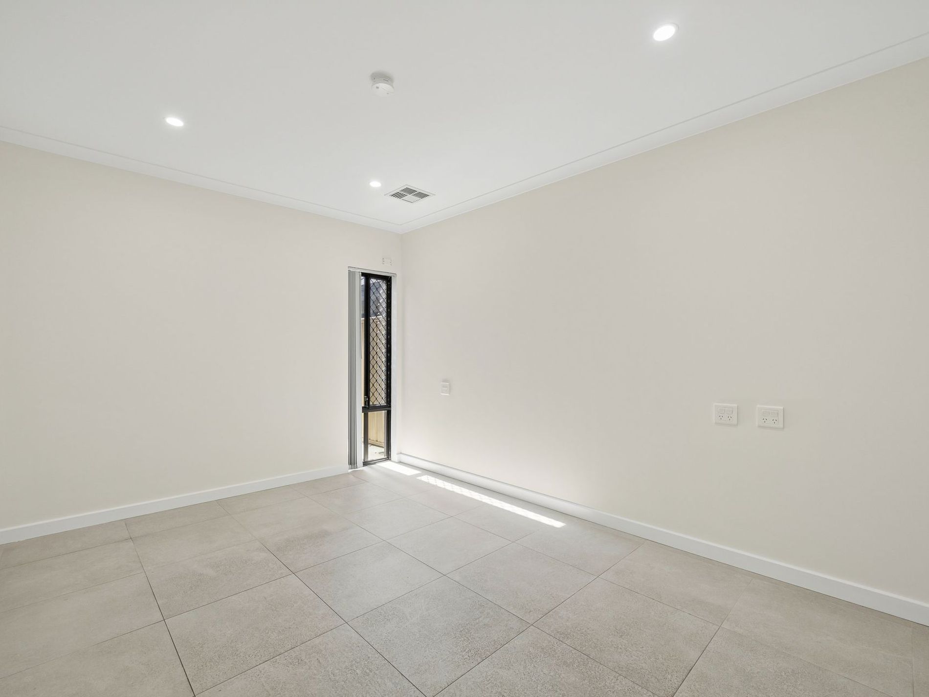 8B Stanmore Ct, Lynwood