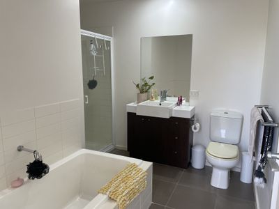 11 Hodgetts Drive, Warrnambool