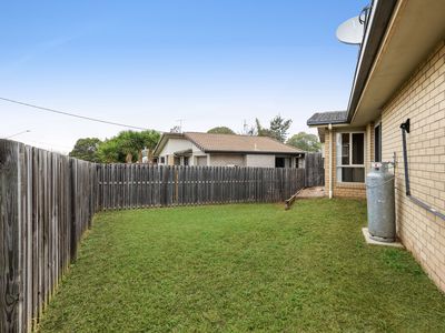 2/274 Long Street, South Toowoomba