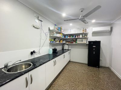 303 Acaciavale Road, Breddan