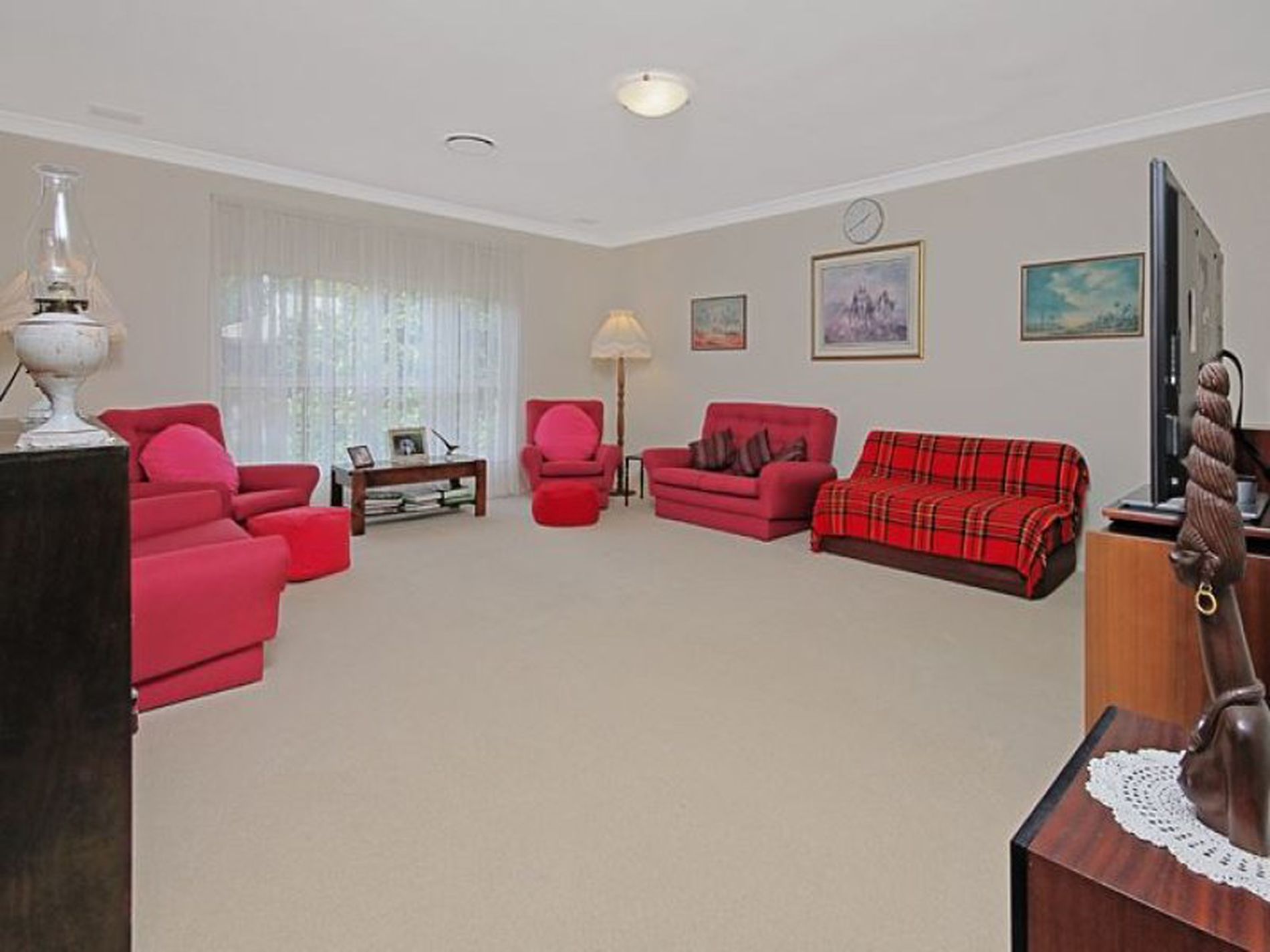 9 Combe Drive, Mollymook