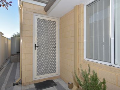 10 Fairy Parade, Alkimos