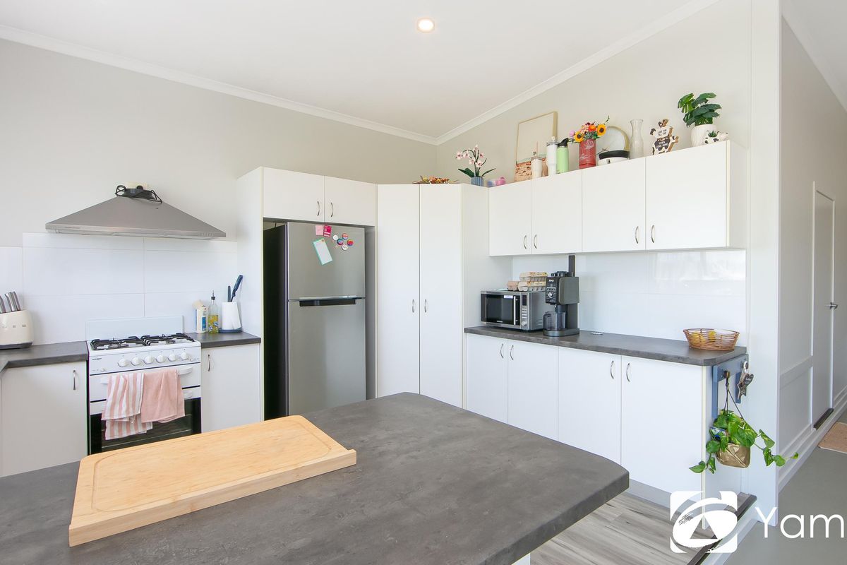 12 Wiblens Lane, Palmers Island