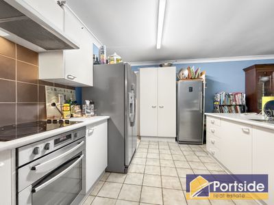 17 Paroa Avenue, Lemon Tree Passage