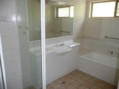 3 Thredbo Close, Belmont