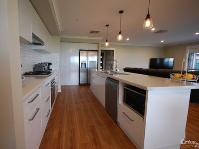 9 Brook Court, Dubbo