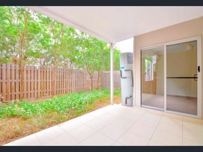 36 / 1 Collins Lane, Kin Kora