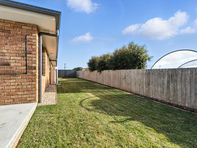 2 / 26 Deavan Drive, Shorewell Park