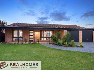 13 Melville Road, St Clair