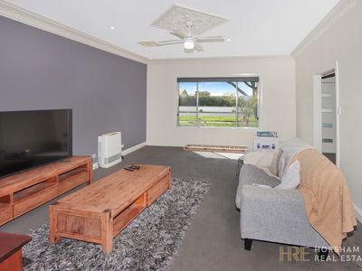 78 Stawell Road, Horsham