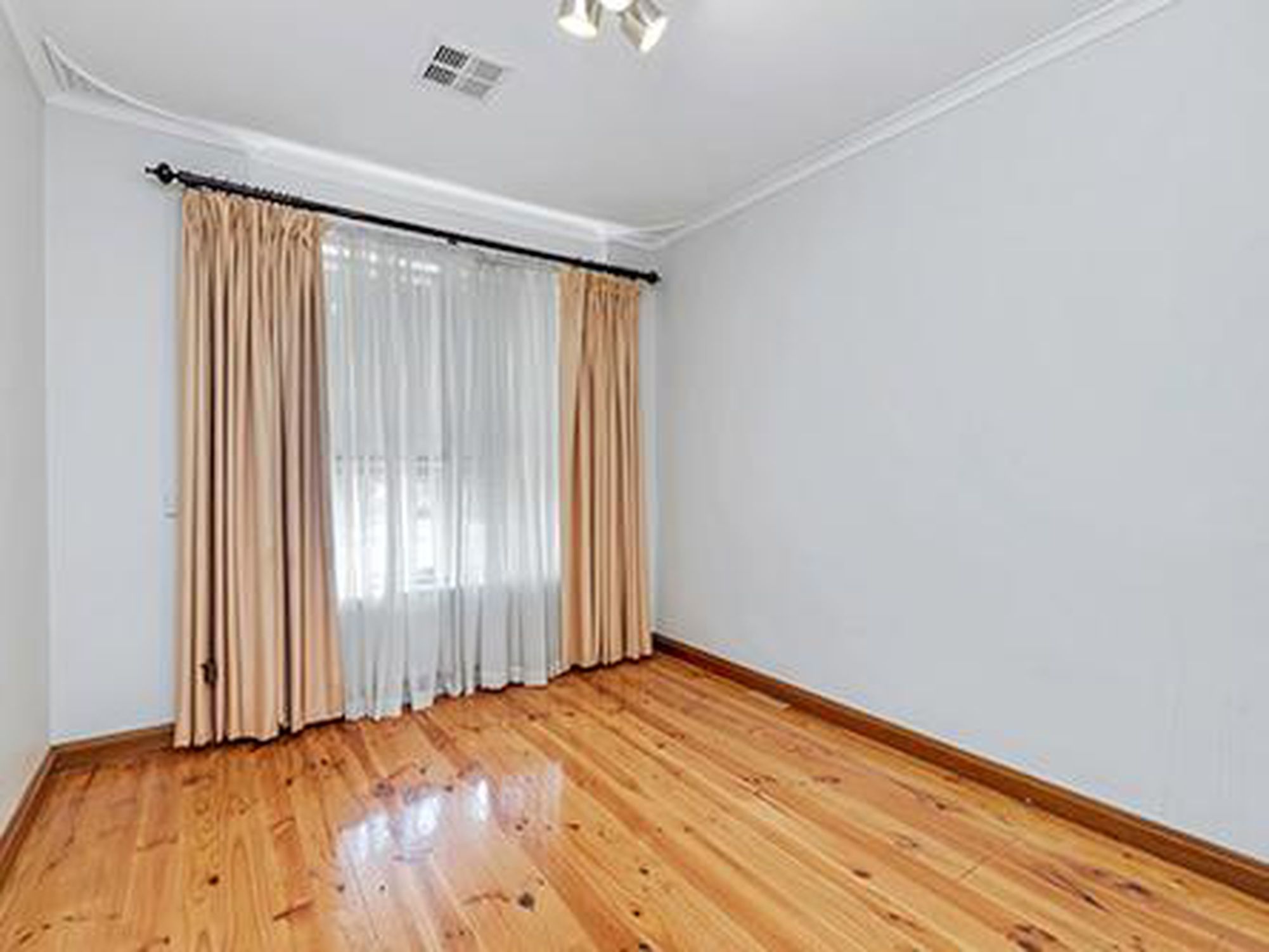 9A Pemberton St, Oaklands Park