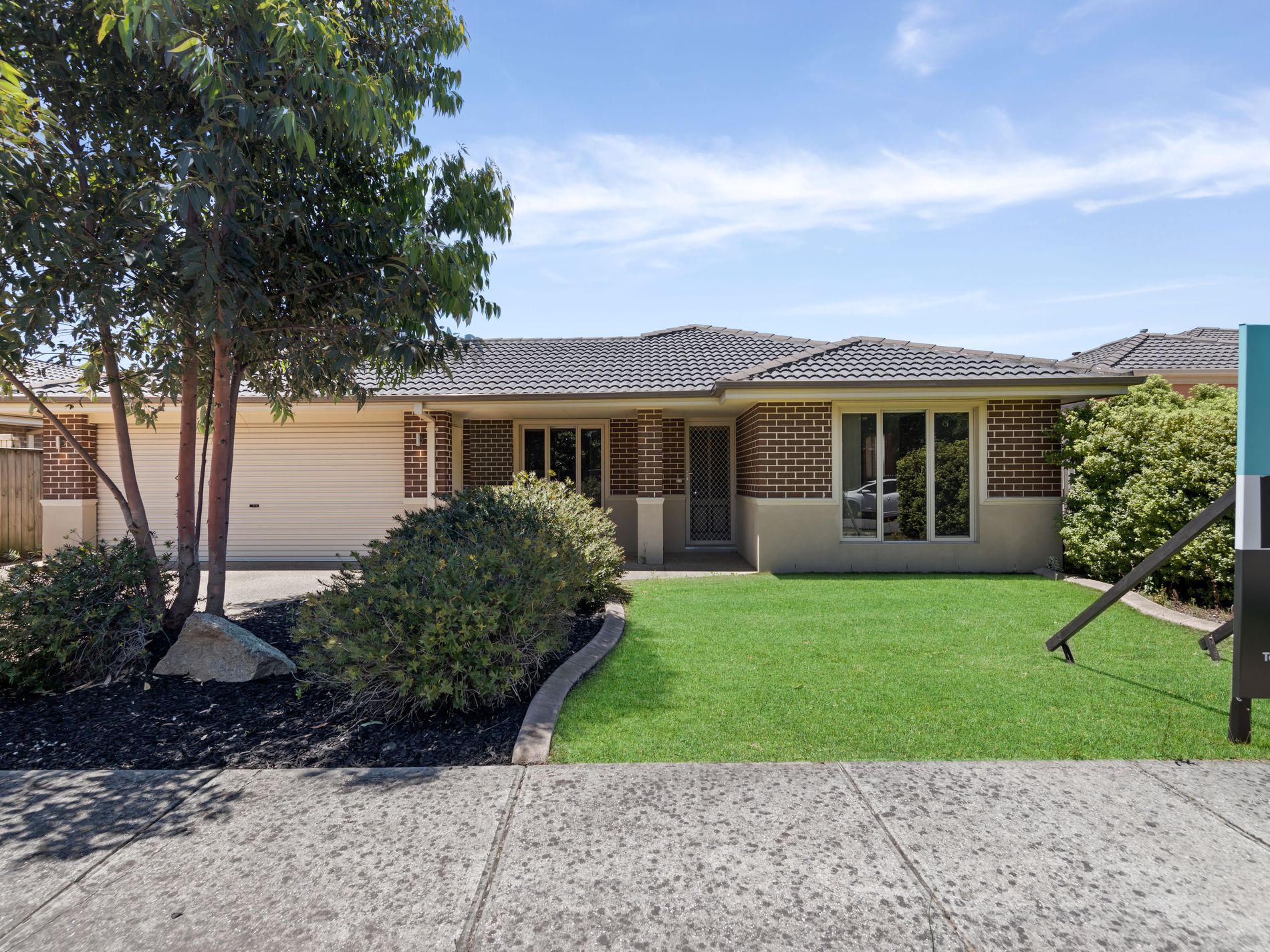 4 Dan Morgan Drive, Cranbourne East