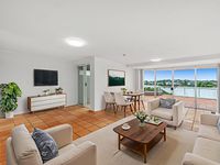 135 Macquarie Street, Teneriffe