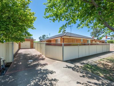 1 & 2 / 7 - 9  Fraser Street, Tatura