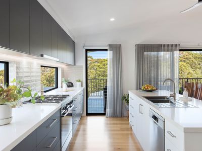 12A Elizabeth Parade, Tura Beach