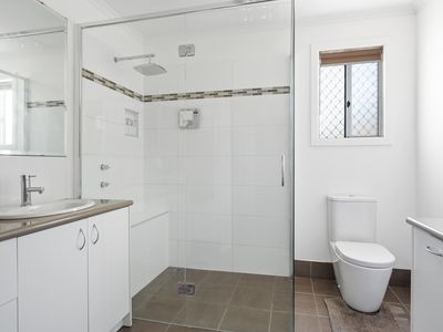 72 Collins Street, Piccadilly