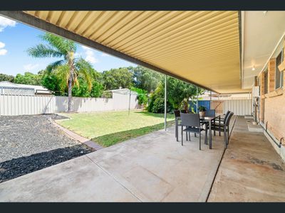 20 Brian Grove, Paradise