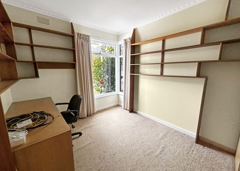 8303 Princes Highway, Allestree