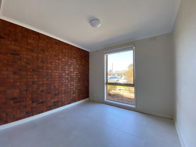 1 / 102 Synnot Street, Werribee