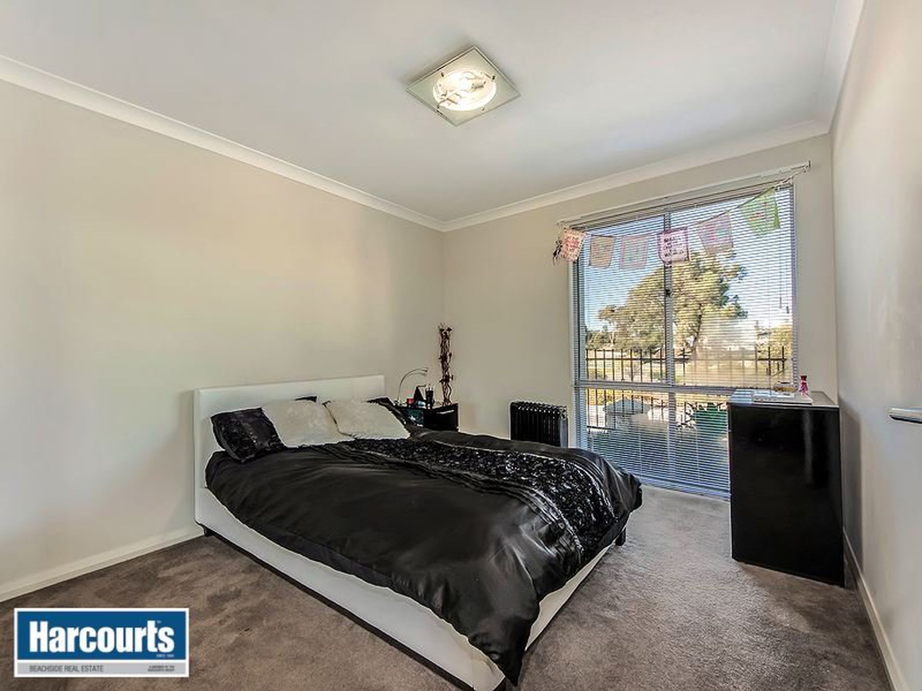 18 Nullarbor Avenue, Yanchep