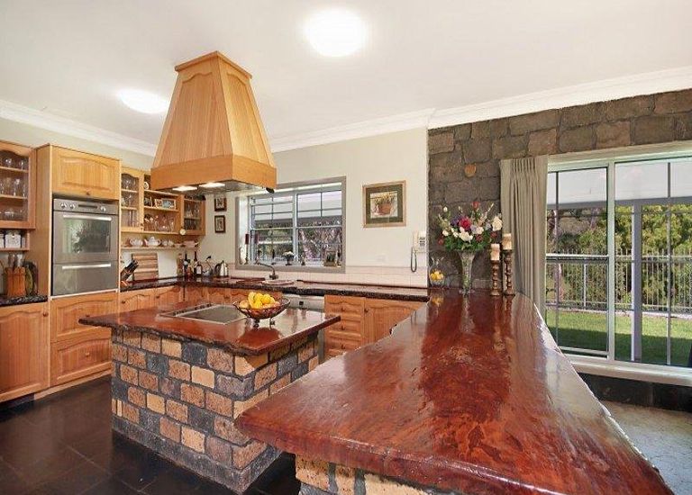 135 Heath Road, Portland