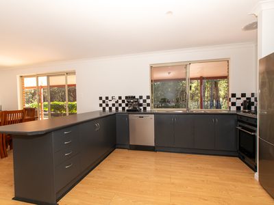 71 Jarrah Close, Hay