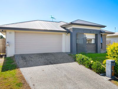 20 LACEWING STREET, Rosewood