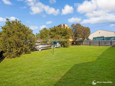 2 Tilba Street, Narooma