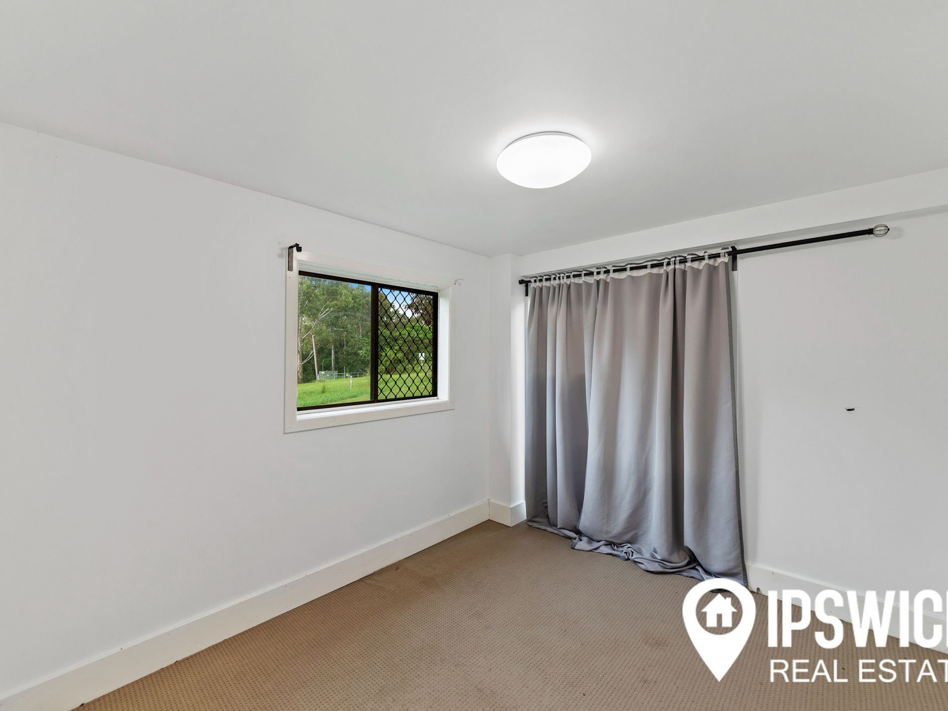 166 WOODEND ROAD, Woodend