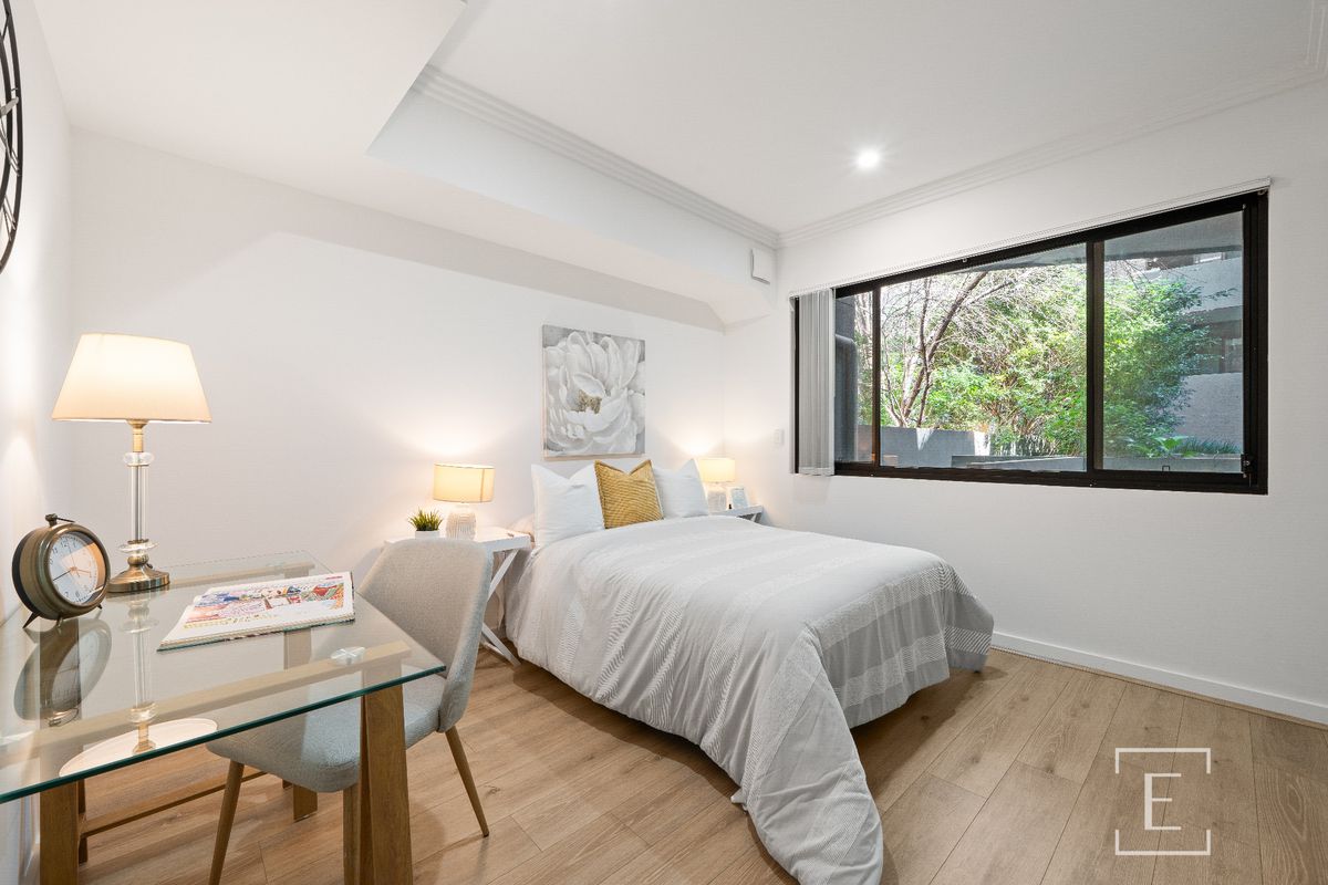 2 / 6 Station Street, Homebush