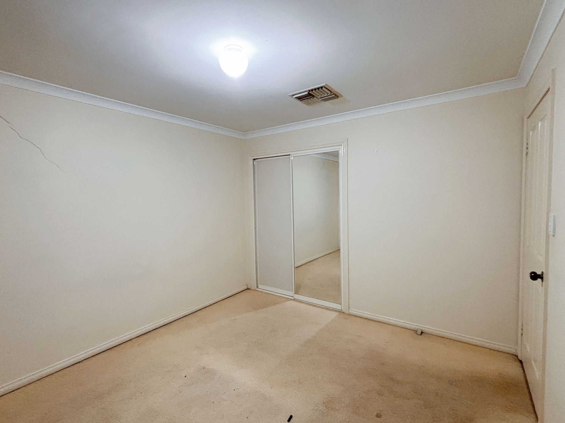 7 / 10 Great Eastern Highway, Somerville