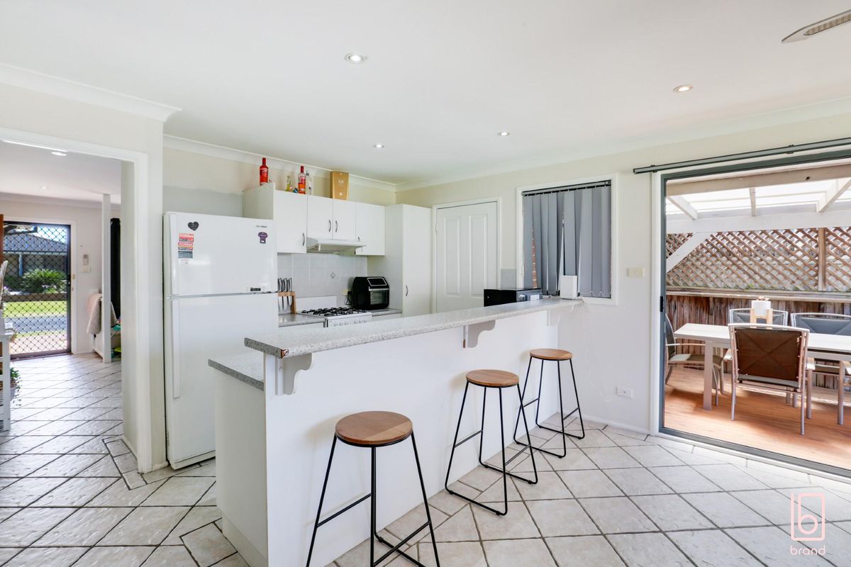 41 Shearer Crescent, Blue Haven