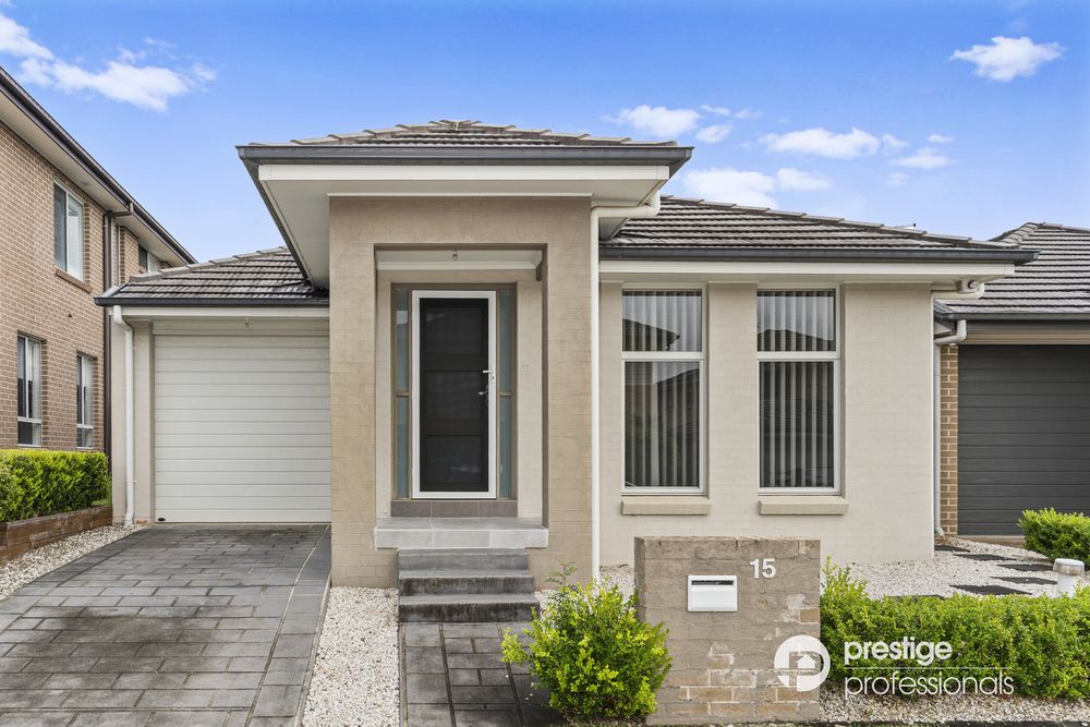 15 Fairway Close, Moorebank