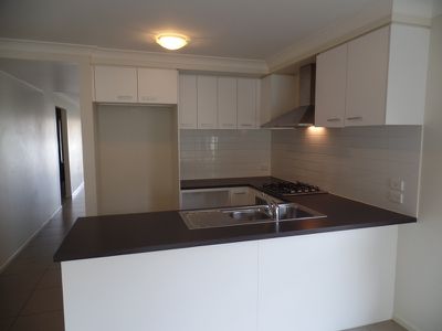 30 Affleck Gardens, Middleton Grange