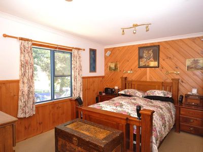26 Mountain Avenue, Mount Beauty