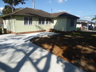 14 Busby Road, Busby
