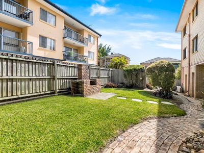 2 / 105 Sherwood Road, Toowong